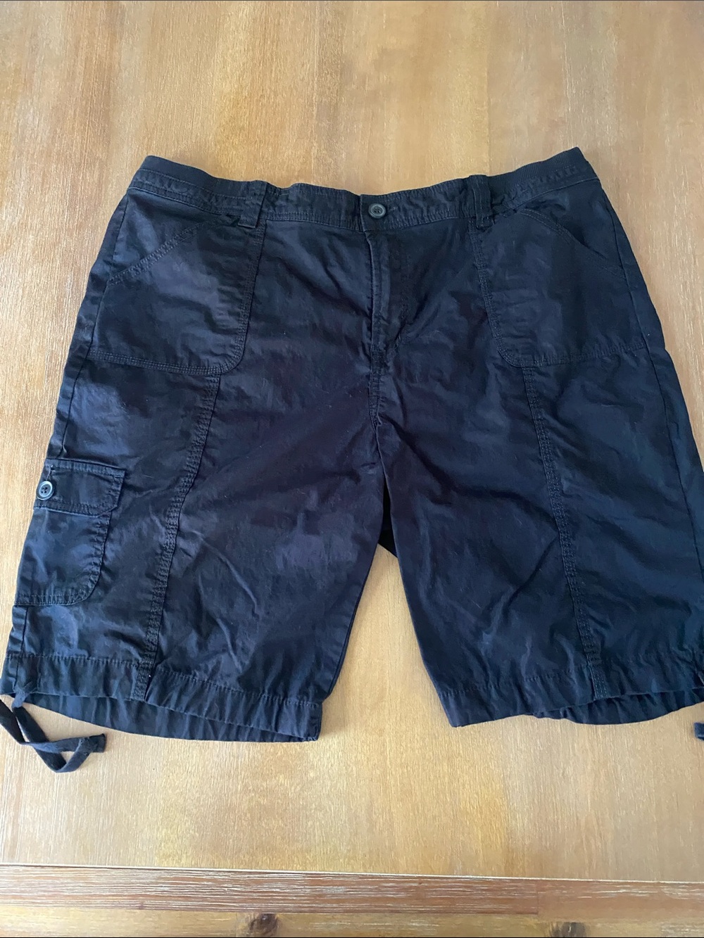 St John Bay Black Cargo Capri Shorts